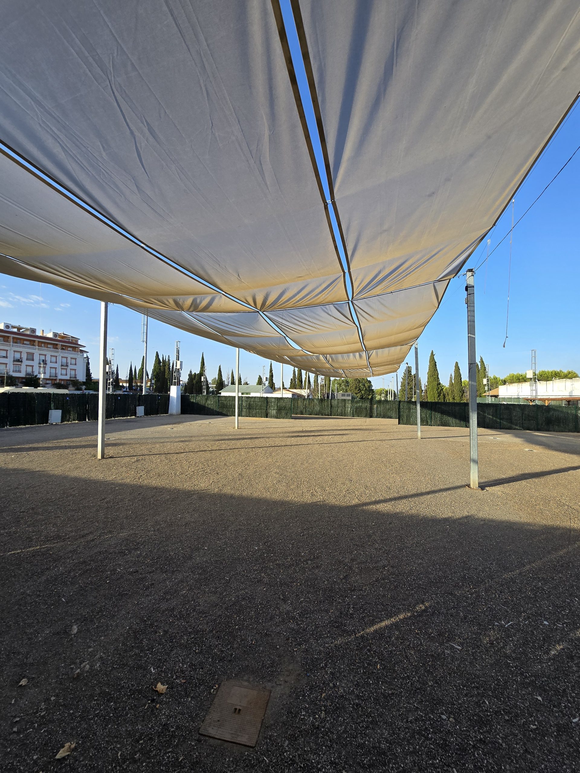 <div class="txtSlider1">Parking Caravanas </div>
<div>La Carolina</div>